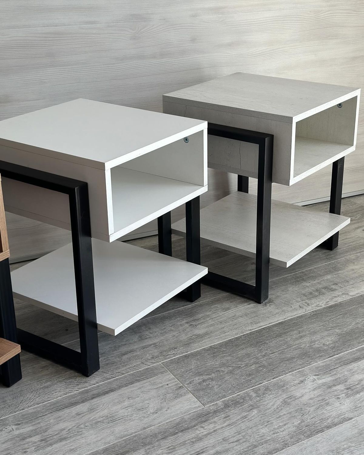 🌟 Table de Nuit Cubique 🌟